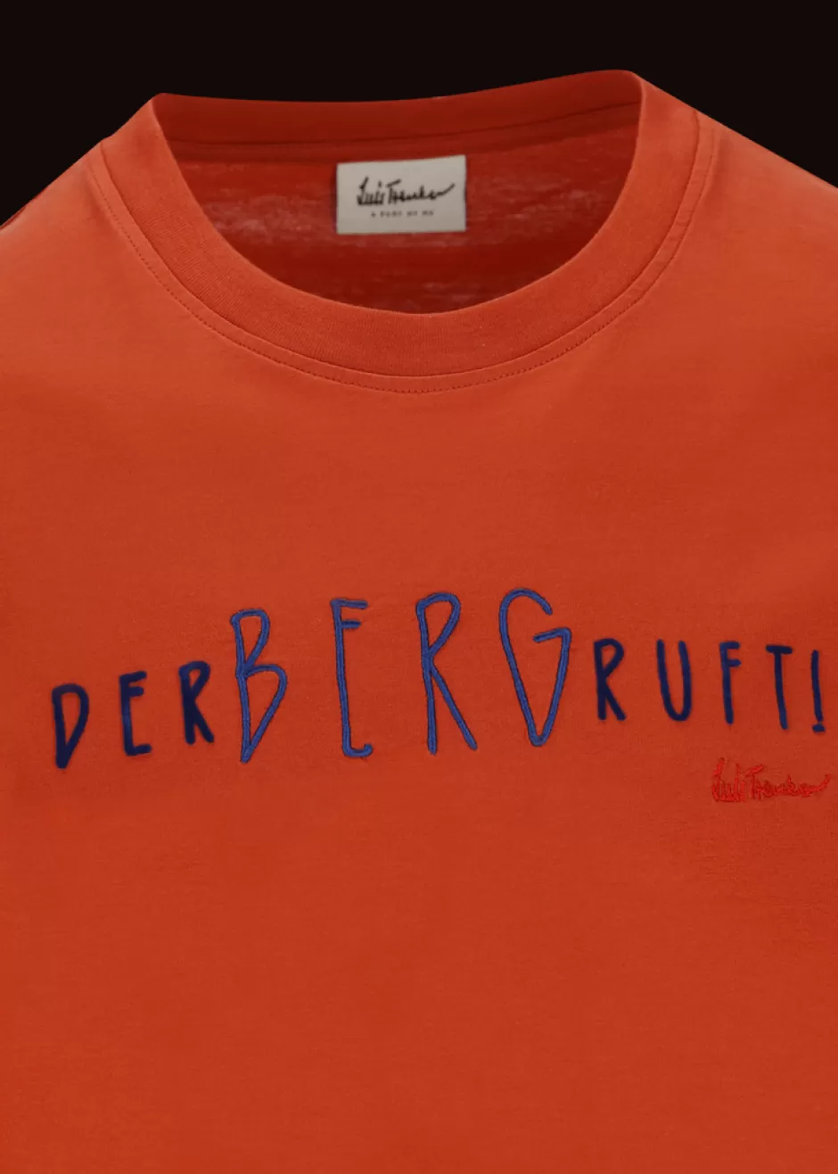 tshirt_mit_slogan_der_berg_ruft_3-1.webp T-Shirt Mit Slogan Der Berg Ruft>Luis Trenker Sale